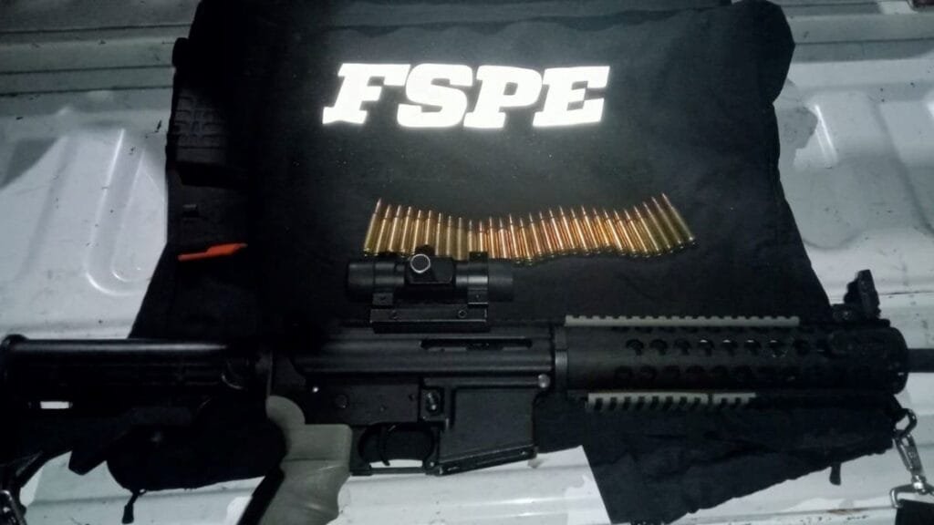 Dolores Hidalgo, Rosa, AR-15,