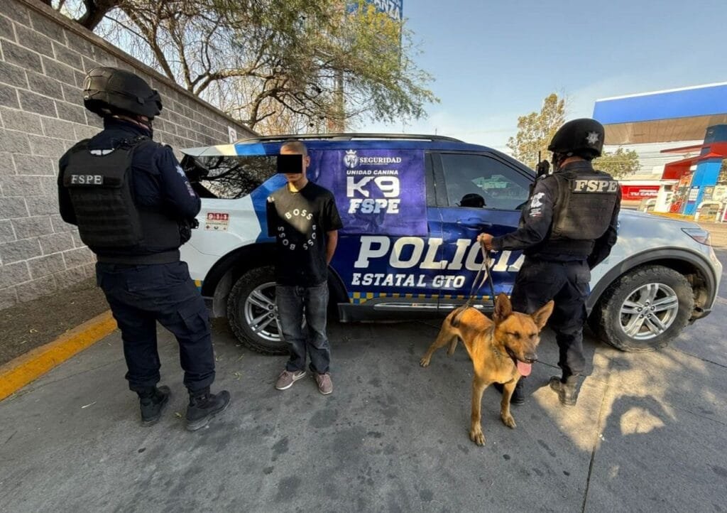 Unidad Canina K9, FSPE, Parques La Noria, arma