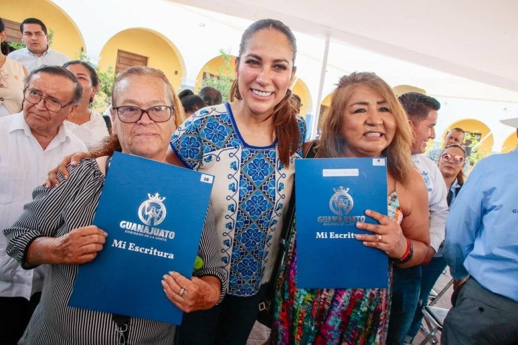 escrituras, papelito habla, purísima del rincón, gobernadora de Guanajuato
