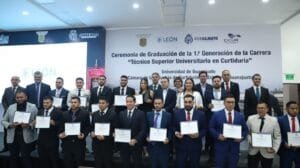 egresan, técnicos, curtiduría, universidad de Guanajuato