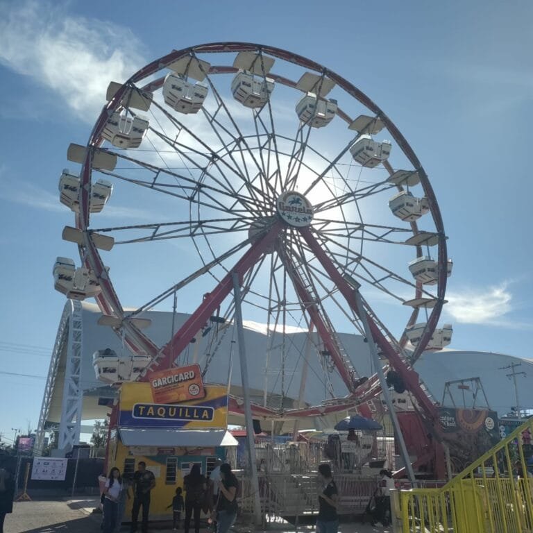 Feria de Verano, León Guanajuato, familias