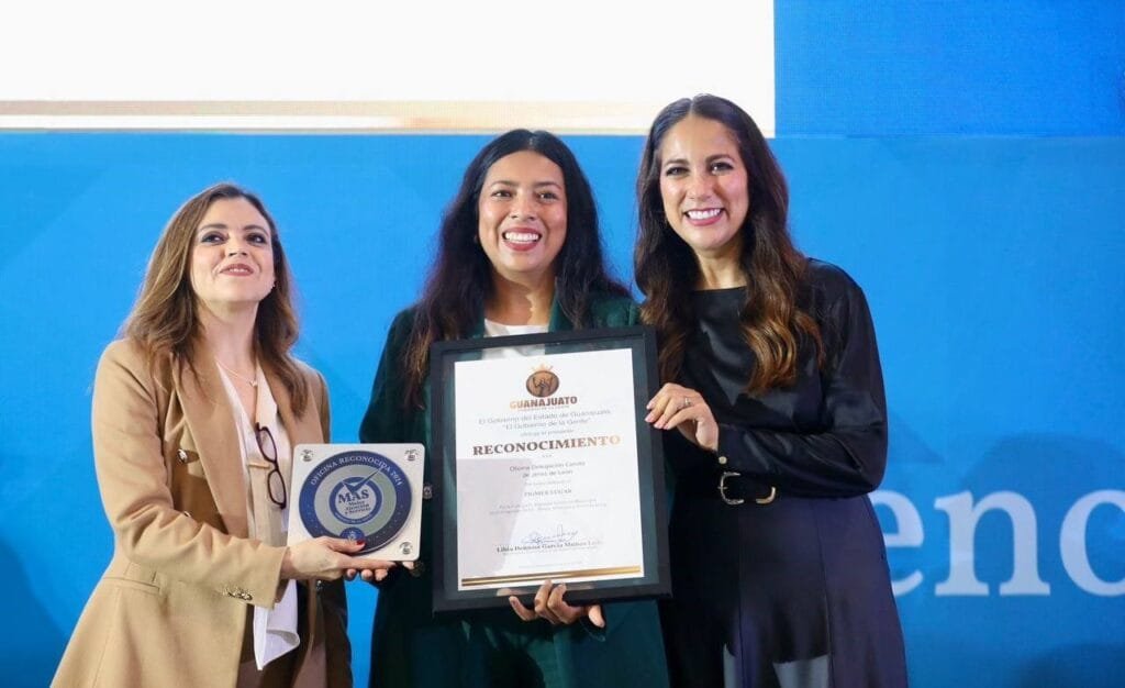 Reconocimientos, Libia García, Guanajuato, Gobernadora, funcionarios, estatales, municipales
