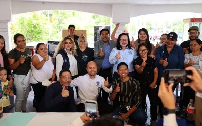 Apoyos, Purísima, Comerciantes