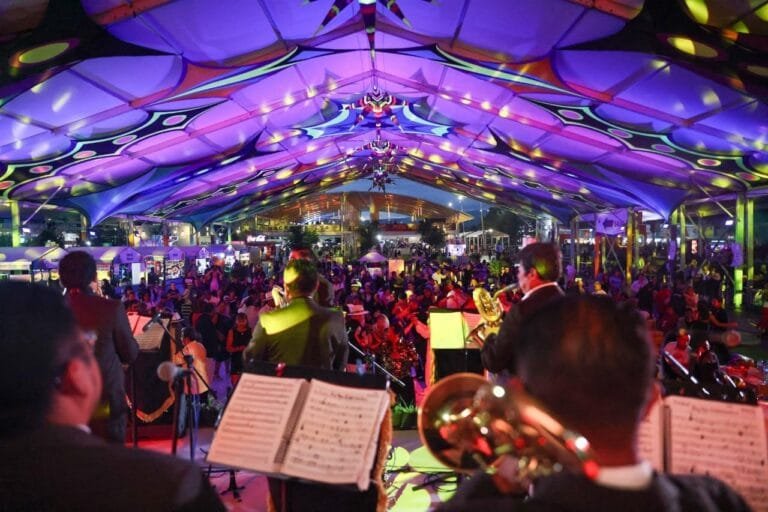 Festival de Verano, Carpa, León, Familias
