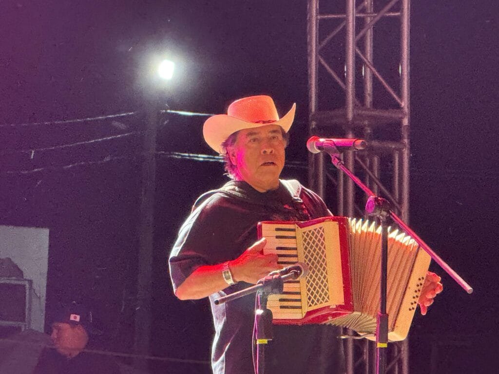 teatro del pueblo, silao, feria, negritos