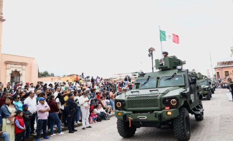 Fiestas patrias, dolores hidalgo, desfile