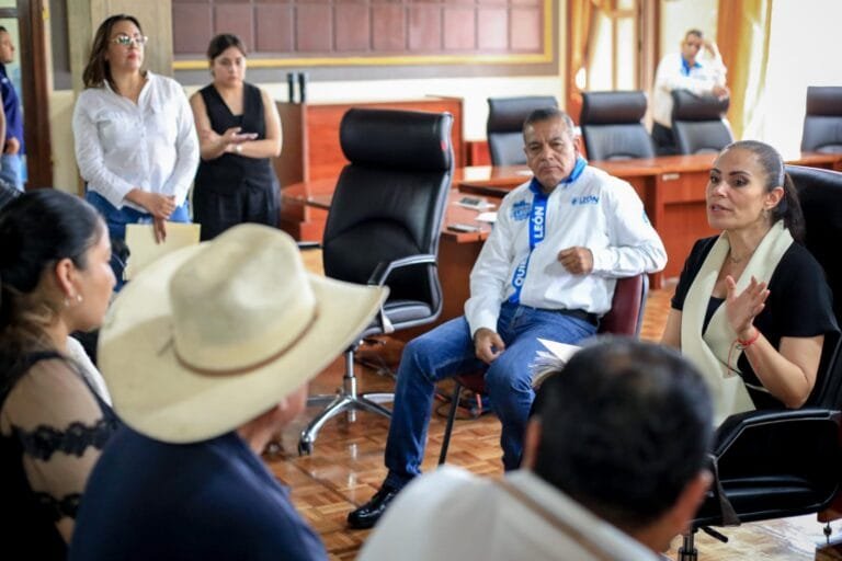 Agua potable, pozo, La Arcina, Ale Gutiérrez, León