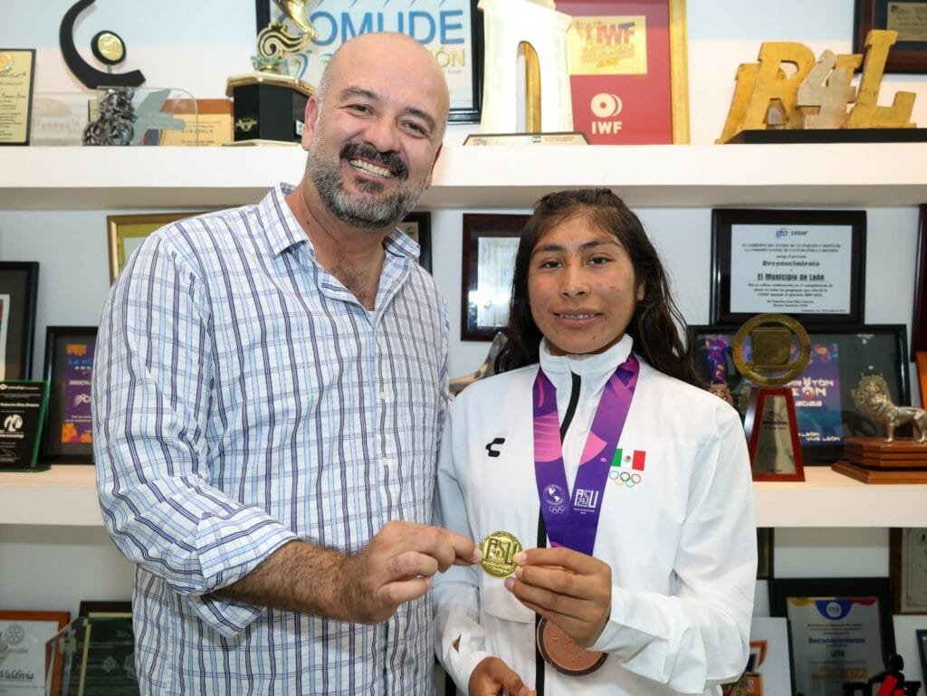 La medallista Luz Rocha es orgullo de León