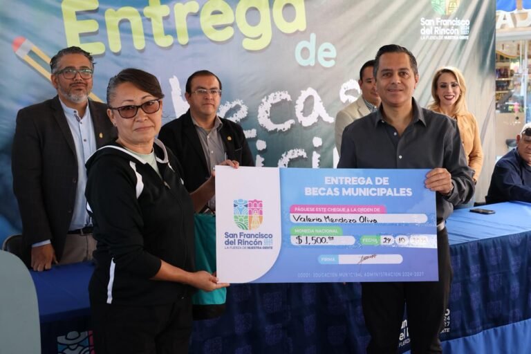 becas, apoyos, San Francisco del Rincón
