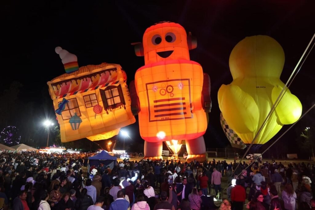 Noches Mágicas, Jalpa de canovas, mi banda el mexicano, Roberto García Urbano