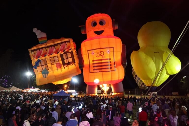 Noches Mágicas, Jalpa de canovas, mi banda el mexicano, Roberto García Urbano