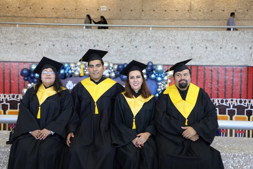 Uveg, alumnos, educación