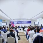 Ale Gutiérrez, comuinicación