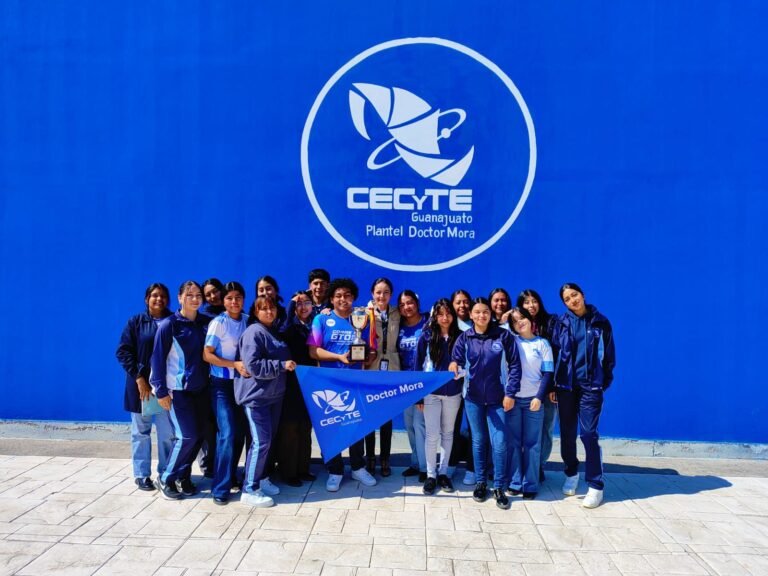 Reduce CECyTEG la deserción escolar y aumenta el aprovechamientoi académico