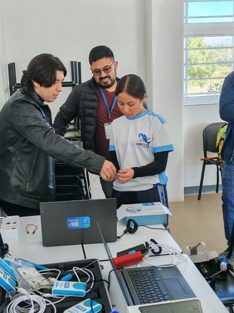 Invierte CECyTEG 14 millones de pesos para fortalecer su infraestructura educativa