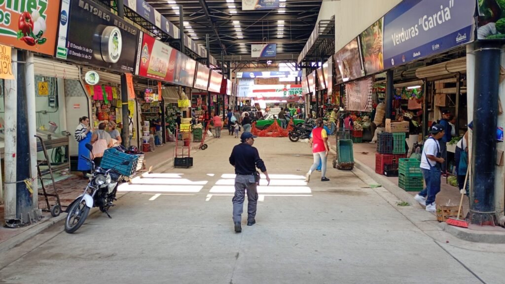 Descargue Estrella, León, obras