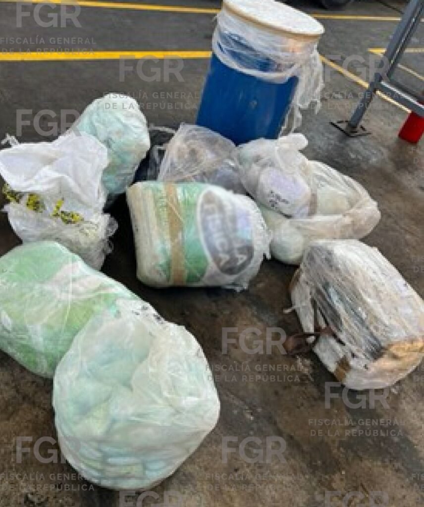 FGR destruye más de 29 toneladas y 34 mil litros de sustancias y precursores químicos relacionados con diversas carpetas de investigación