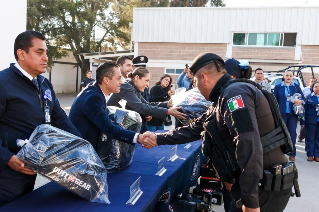 San Francisco del Rincón fortalece a su Secretaría de Seguridad con la entrega de más de 2,900 uniformes y mejores sueldos