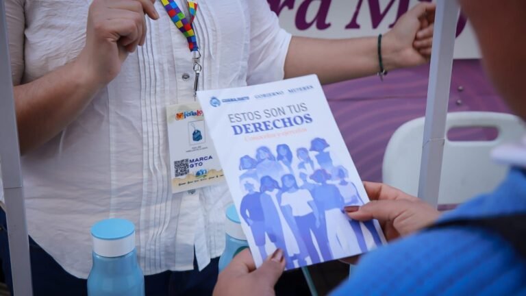 Brinda Secretaría de las Mujeres atención en la Feria Estatal de León 2026