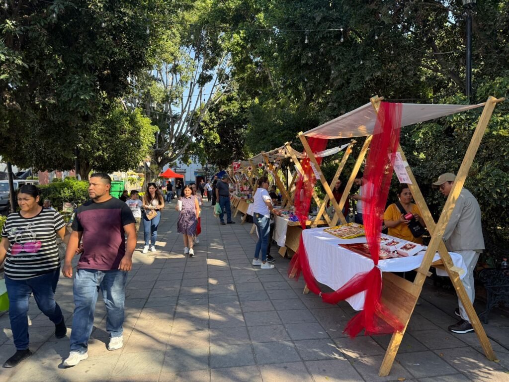 El día del Amor y la Amistad permite la recuperación de comerciantes en Purísima del Rincón