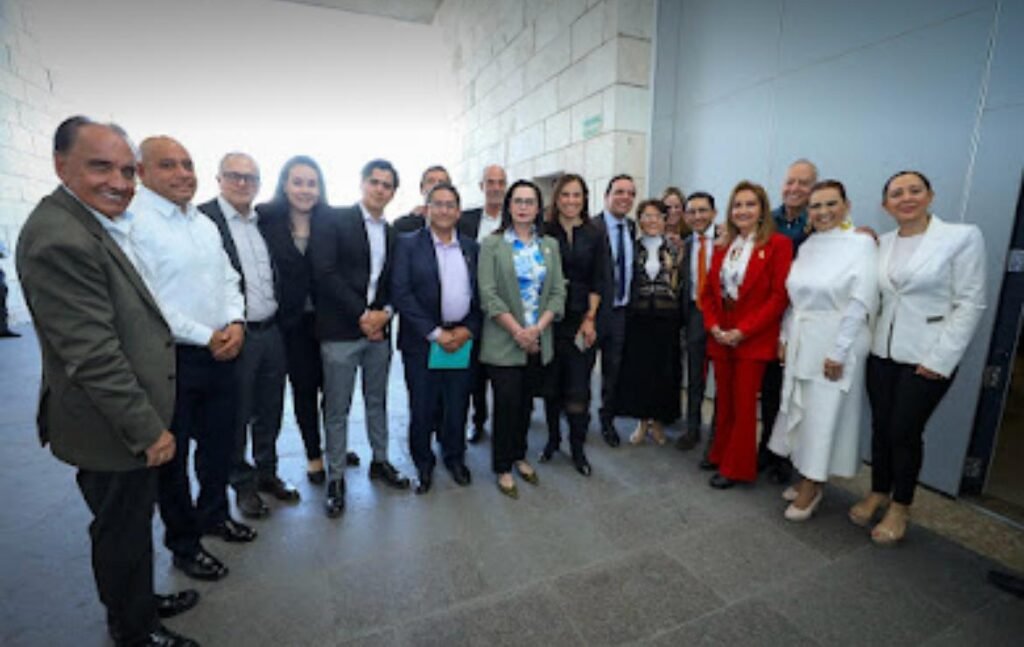 Con programas de capacitación, equipamiento y apoyo al sector comercio, la economía de León avanza