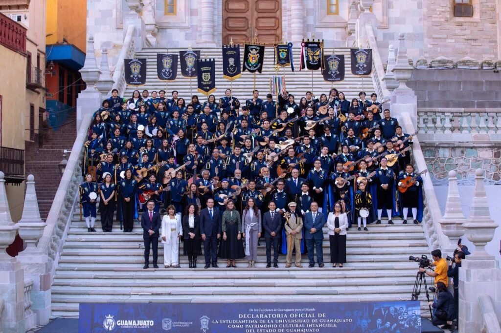 Declara la Gobernadora Patrimonio Cultural Intangible del Estado de Guanajuato a la Estudiantina de la UG