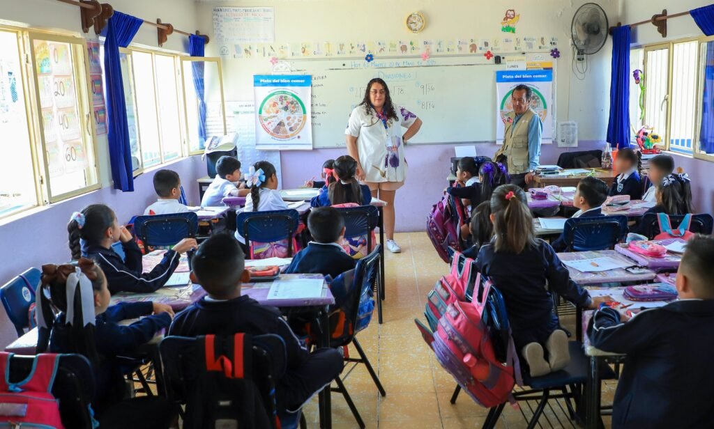 León reconoce a ciudadanos comprometidos y hace realidad sus proyectos