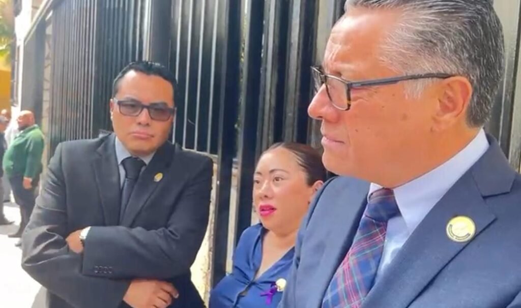 Sostiene Fiscal de Guanajuato reunión con mujeres afectadas en marcha del 8M