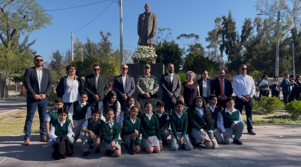 En León conmemoran el 220 Aniversario del Natalicio del Benemérito de las Américas, Benito Juárez
