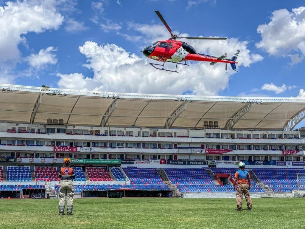 Traslada SUEG en helicóptero a paciente con TCE severo para atención especializada