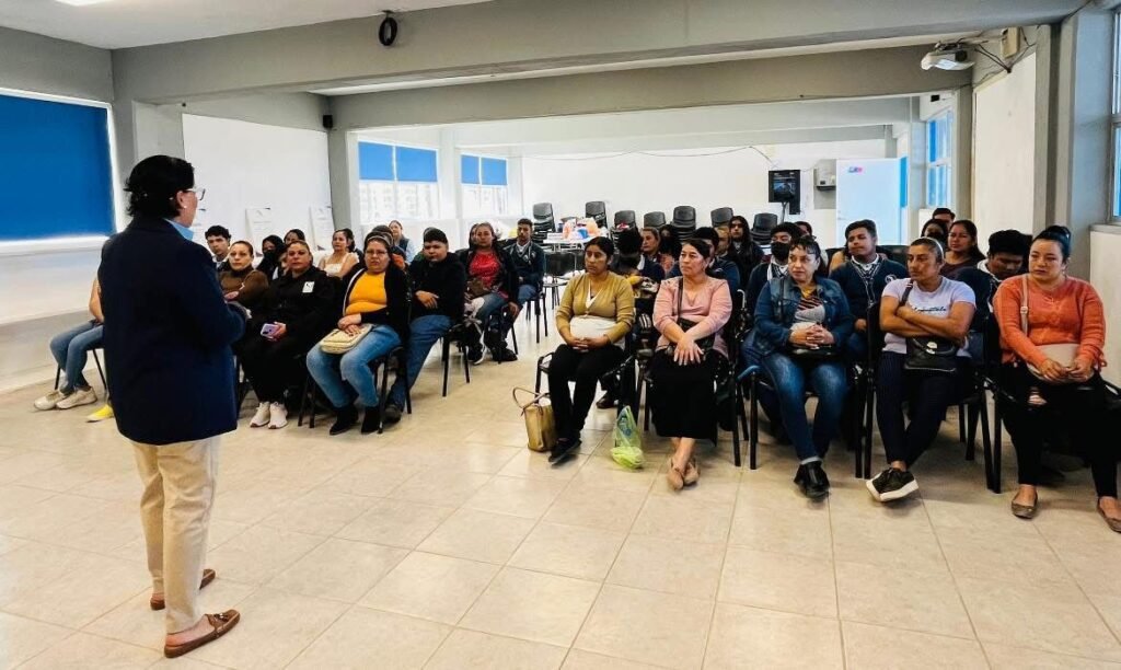 Impulsa CECyTEG la Crianza Positiva en familias de la comunidad educativa