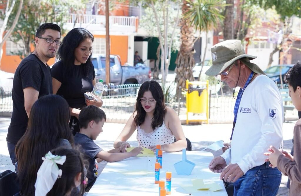 Familias llenan de vida los parques en el Festival de Pascua