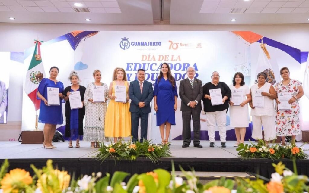 Reconoce Gobernadora vocación, compromiso y sensibilidad de educadoras y educadores de Guanajuato
