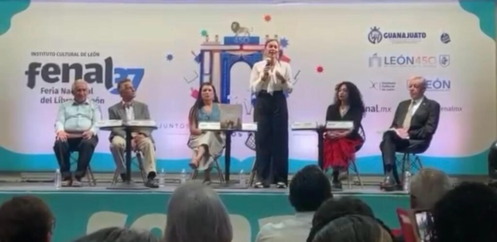 Presentan libro León 450 Dejando Huella en la Historia
