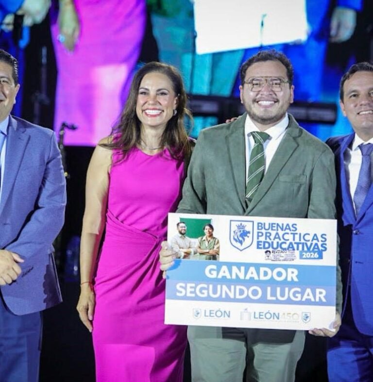 Los maestros construyen el futuro y dejan huella en la historia de León