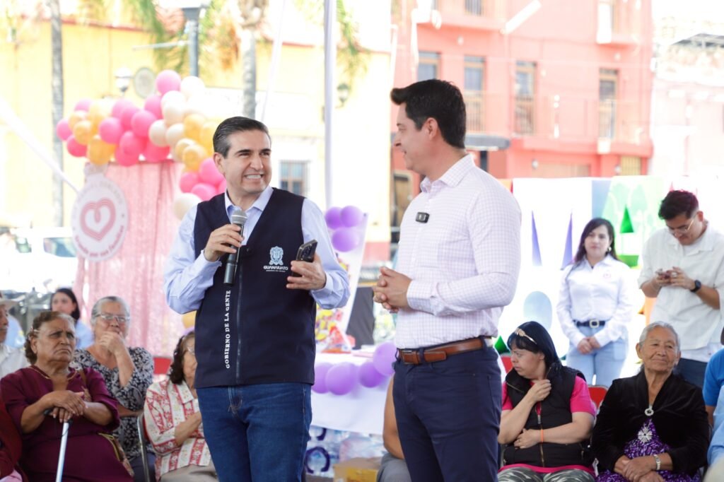 Familias de Manuel Doblado reciben atención integral con el apoyo de DIF Estatal
