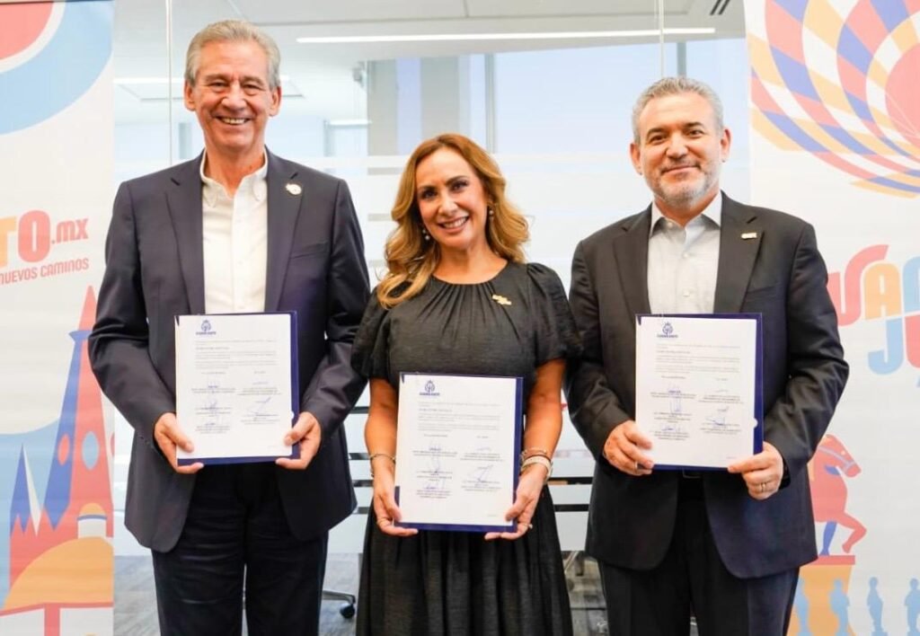 SECTURI y Puerto Interior firman convenio para impulsar el turismo