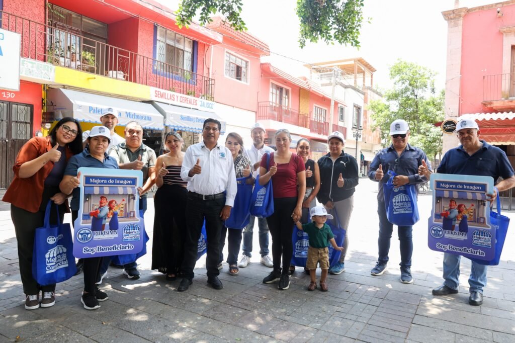 Purísima del Rincón fortalece el comercio local con mejora de imagen