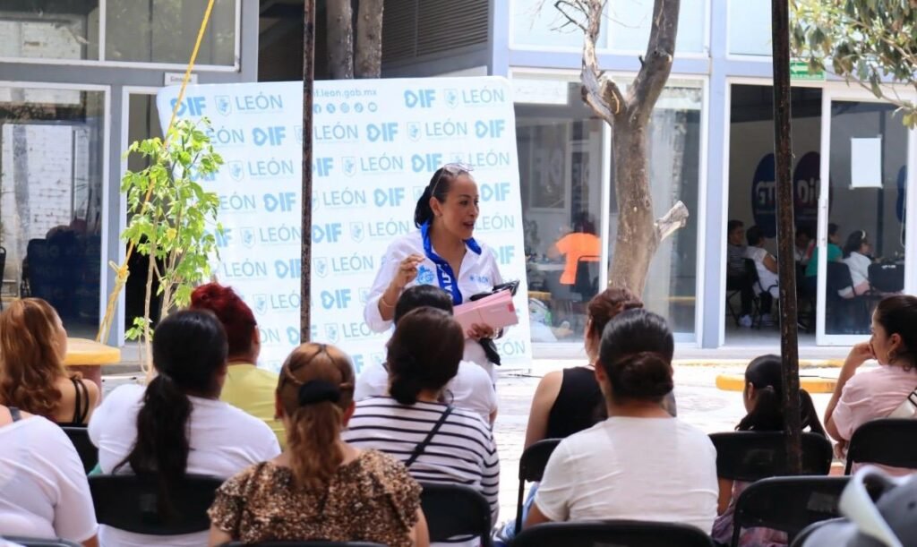 DIF León reconoce y respalda a quienes cuidan con amor y entrega