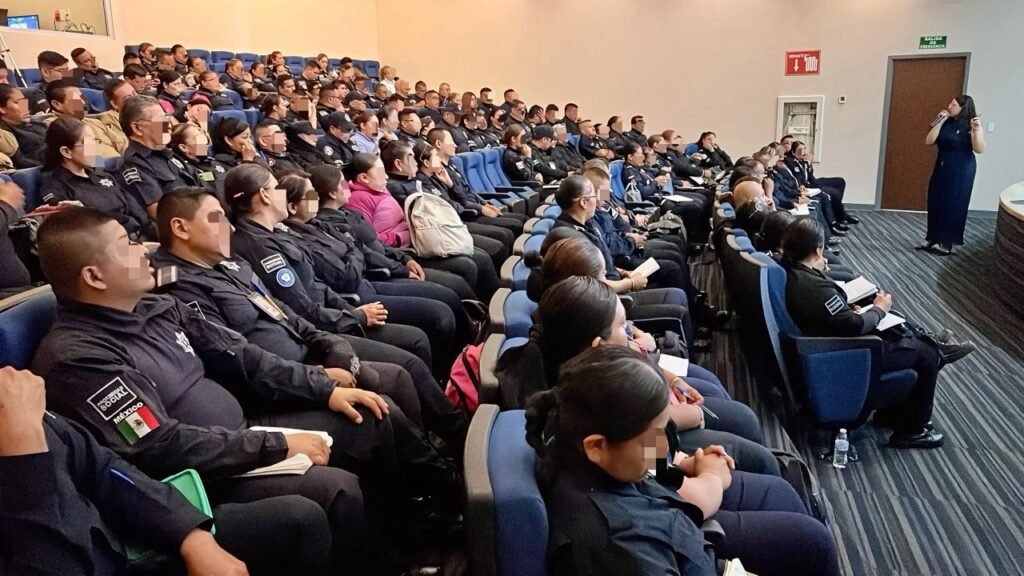 Capacitan a integrantes de corporaciones policiales de los 46 municipios de Guanajuato
