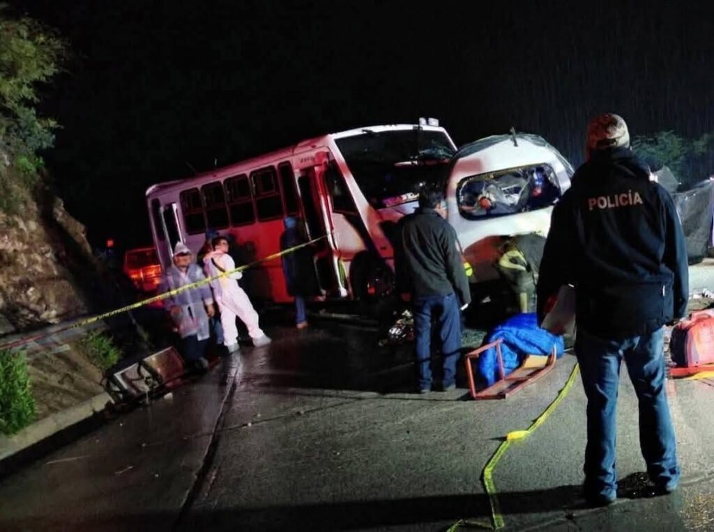 Confirma Secretario de Gobierno cuatro fallecidos y cuatro lesionados en accidente de Tolantongo
