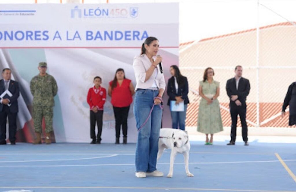 Invita Ale Gutiérrez a los estudiantes a disfrutar de las vacaciones de manera divertida