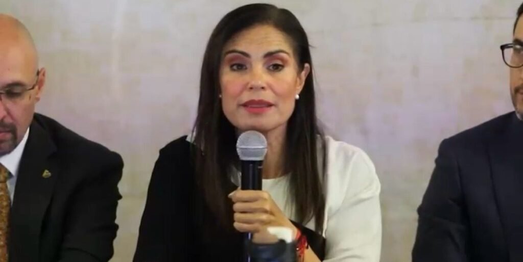 Firman pacto por la prosperidad CANACO y municipio de León