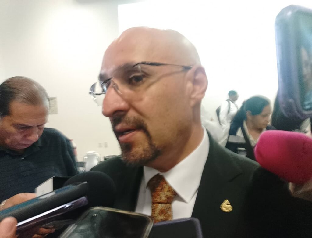 Presidente de CONCANACO invita a todos a registrar su línea telefónica