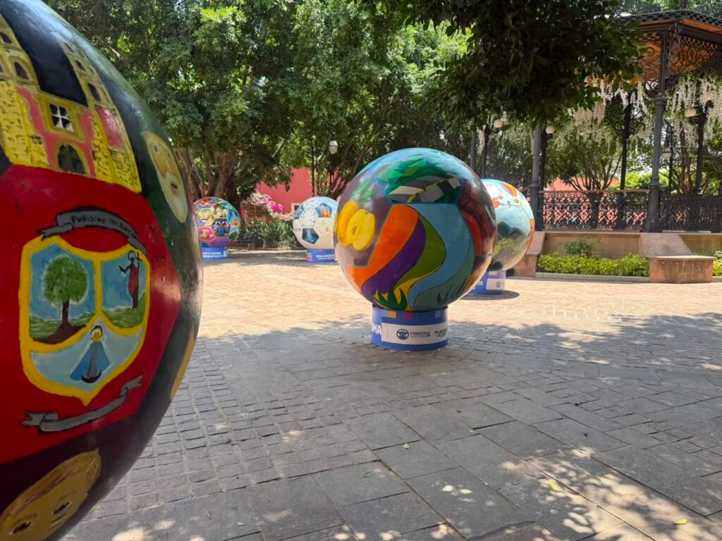 Balones