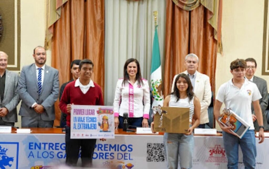 En León premian a ganadores del Concurso Municipal de Matemáticas y del Regional de Ciencias