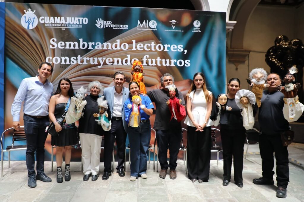 Juventudes y DIF Estatal Guanajuato impulsan bibliotecas para fortalecer el desarrollo de niñas, niños y adolescentes