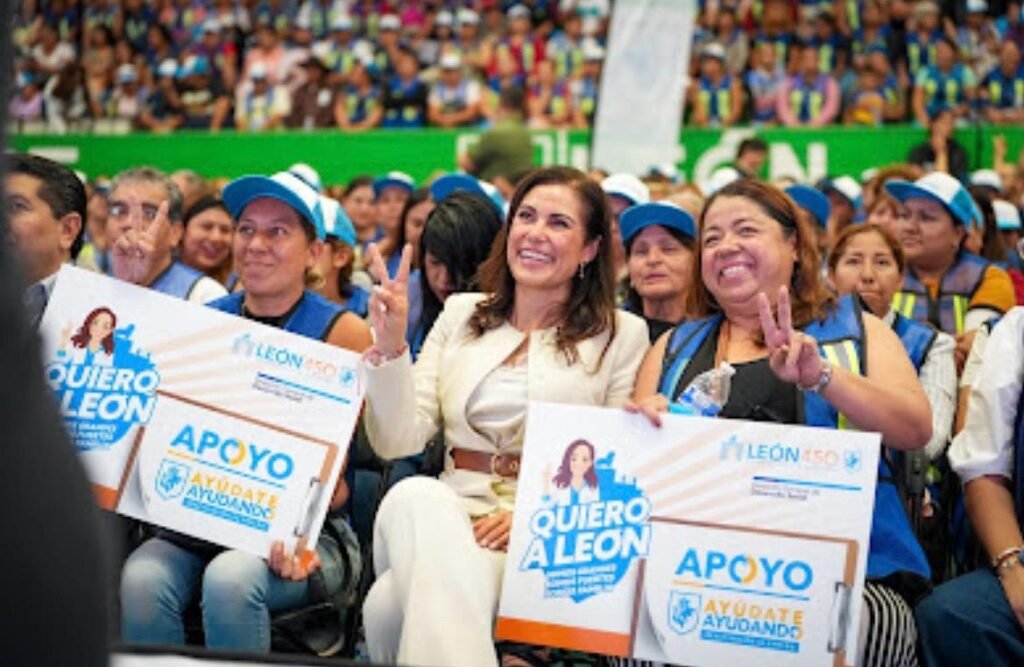¡Cuéntale Bien! con el programa Ayúdate Ayudando en León se beneficia a más de 5 mil 700 personas