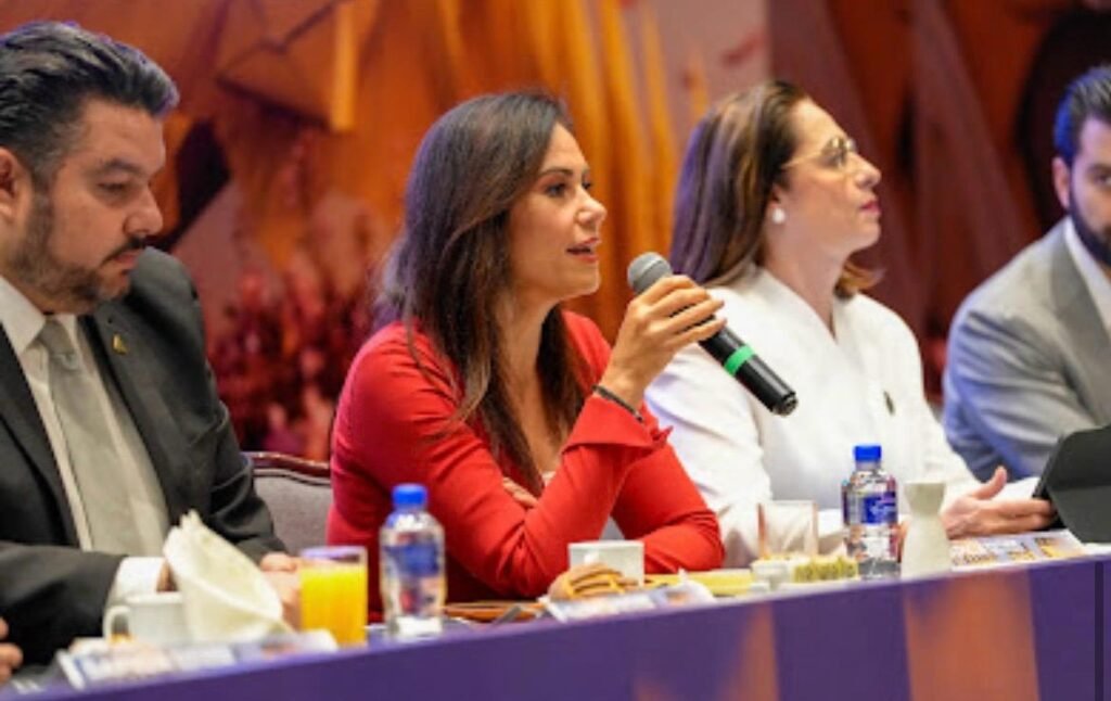 Consolida León su liderazgo mundial con SAPICA 95