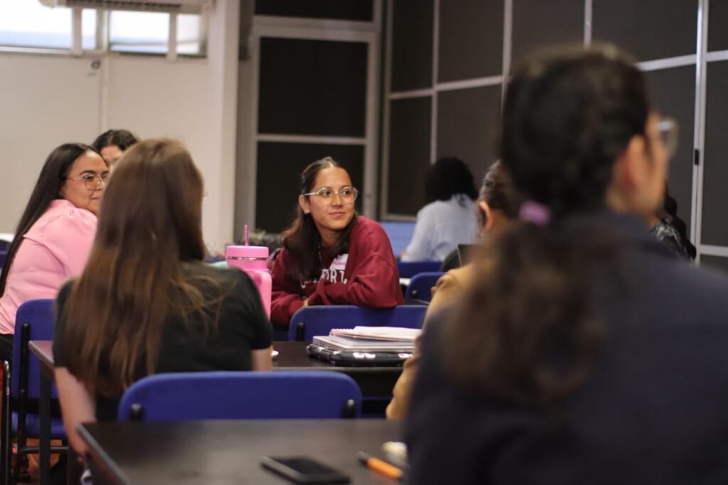 Acompaña Gobierno de Guanajuato a meres jóvenes de forma integral